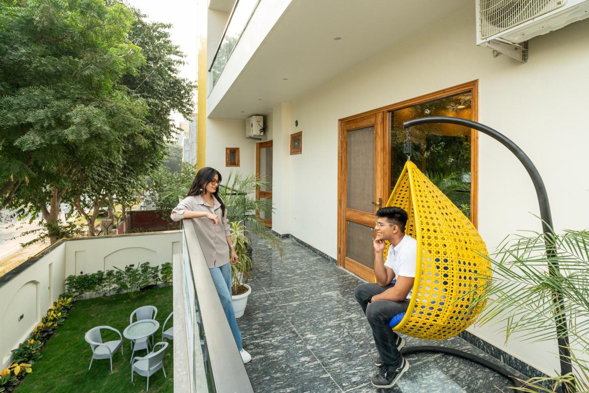 Lime Tree Hotel & One Bhk Serviced Apartment Noida - Sector 50 Metro Exterior foto