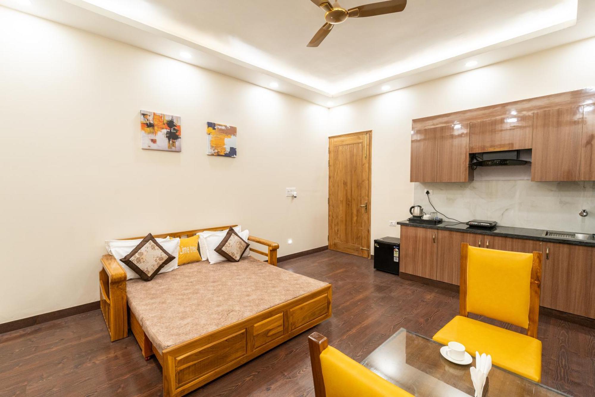Lime Tree Hotel & One Bhk Serviced Apartment Noida - Sector 50 Metro Exterior foto